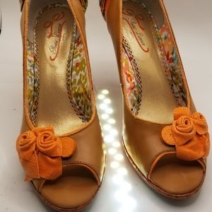 Sz 8, By Poetic Licence